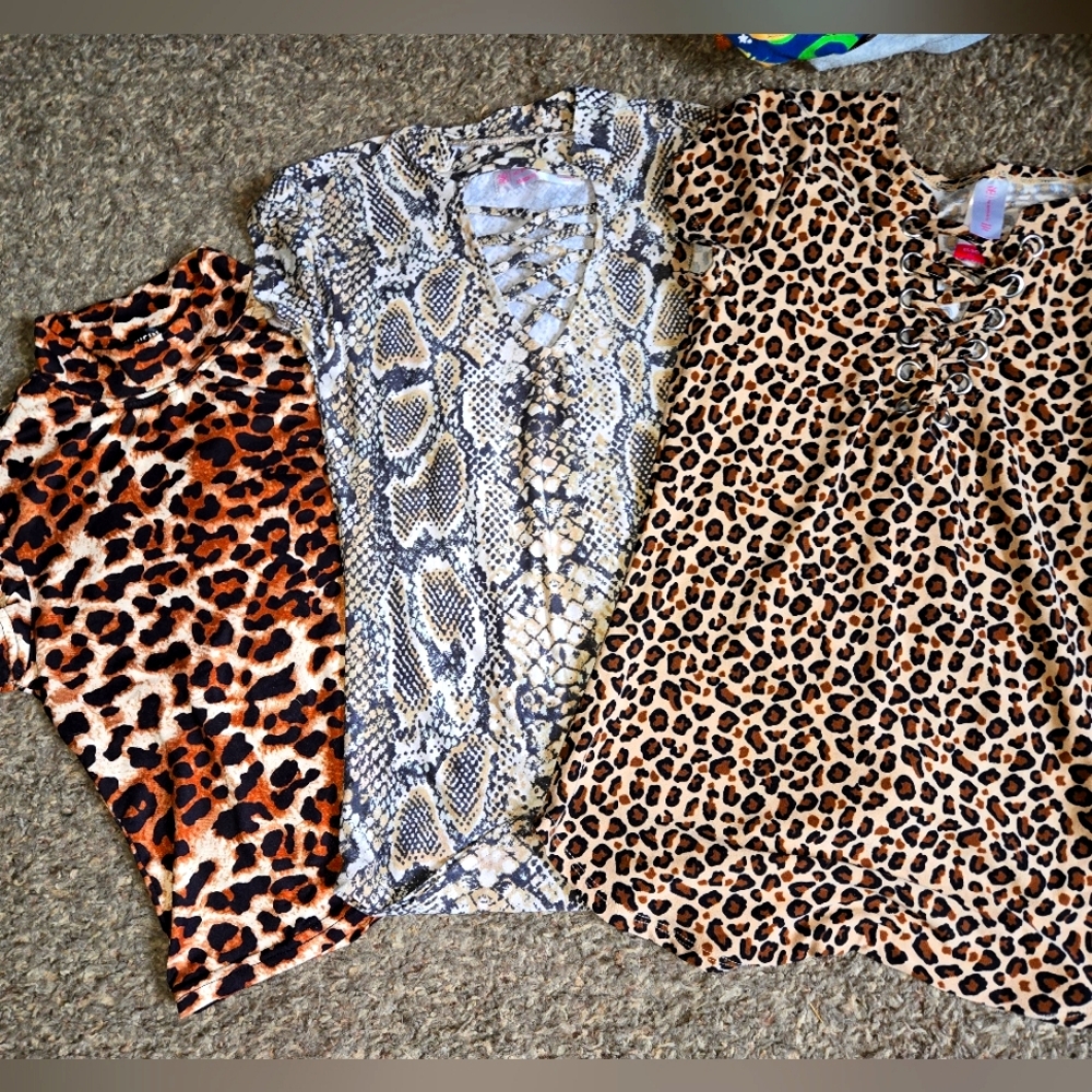 ### 3 Piece Bundle of Printed Shirts